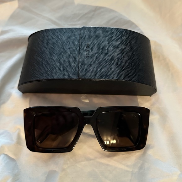 PRADA SYMBOLE SUNGLASSES - Picture 3 of 5